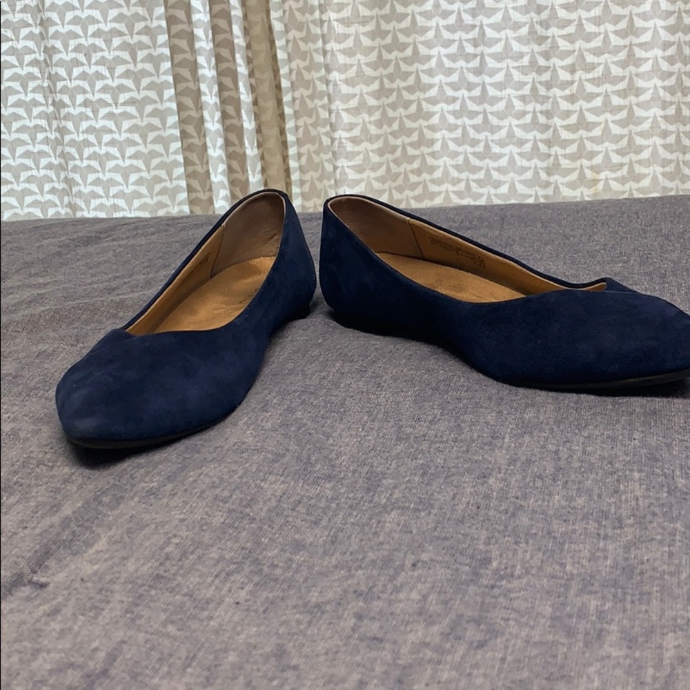 Vionic Blue Suede Flats